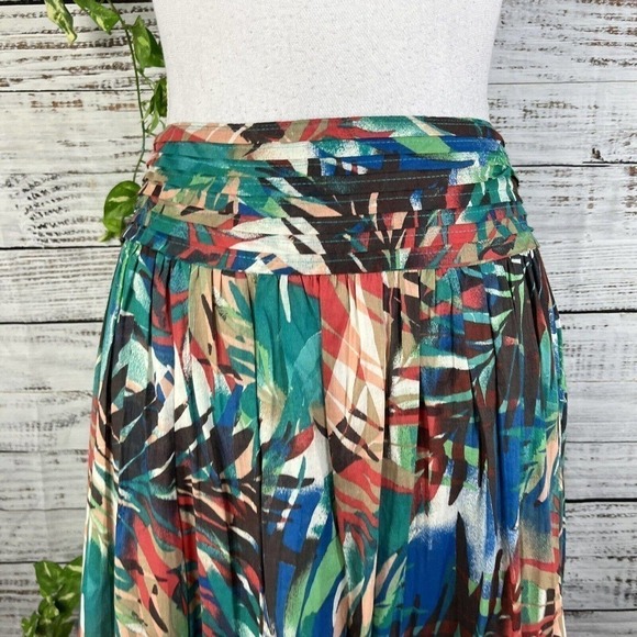 Studio West Apparel Skirt size Large Coral Green Floral Tropical Knee Hawaiian - Picture 5 of 13